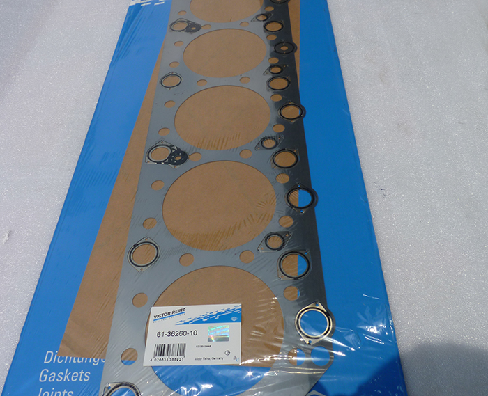 二手发动机配件